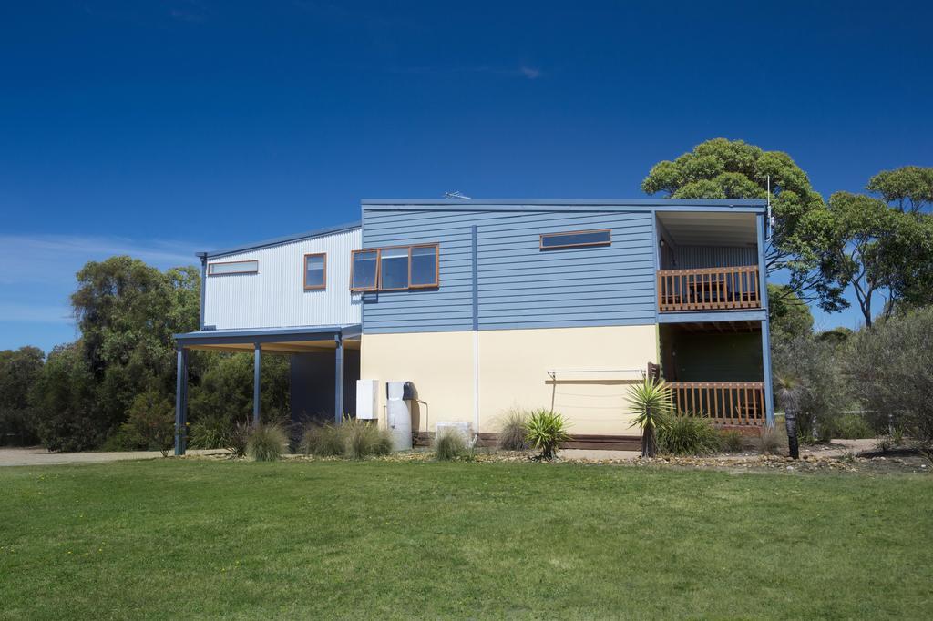 The Lakes Beachfront Holiday Park Lake Tyers Beach Exterior photo